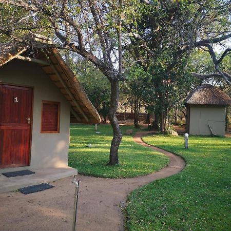 Shumba Safaris Bush Camp Villa Hoedspruit Exterior photo