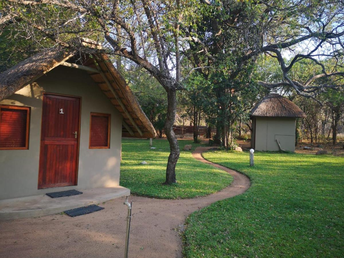 Shumba Safaris Bush Camp Villa Hoedspruit Exterior photo