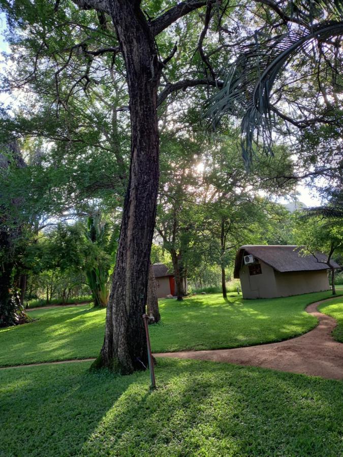 Shumba Safaris Bush Camp Villa Hoedspruit Exterior photo